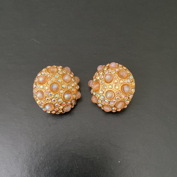 Earrings - Picture 1 of 2